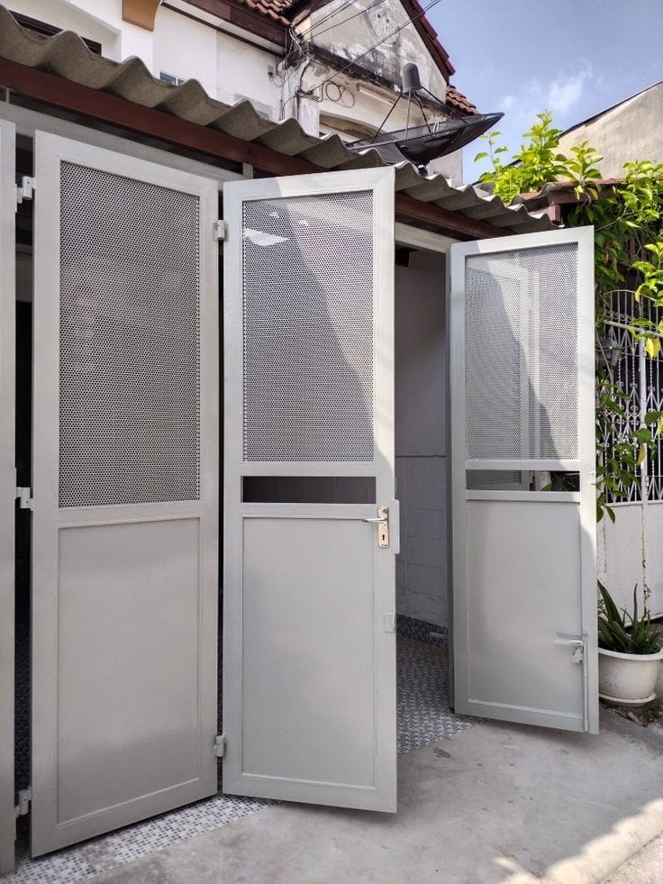 Pintu Lipat & Hederson