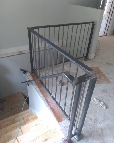 Pemasangan railing tangga minimalis area Bogor