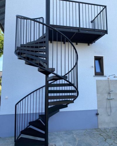 Tangga putar besi outdoor anti karat di area cileugsi dan sekitarnya