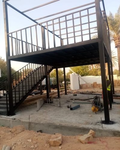 Instalasi lantai mezzanine besi kokoh untuk perluasan ruang gudang dan kantor tanpa bangunan permanen